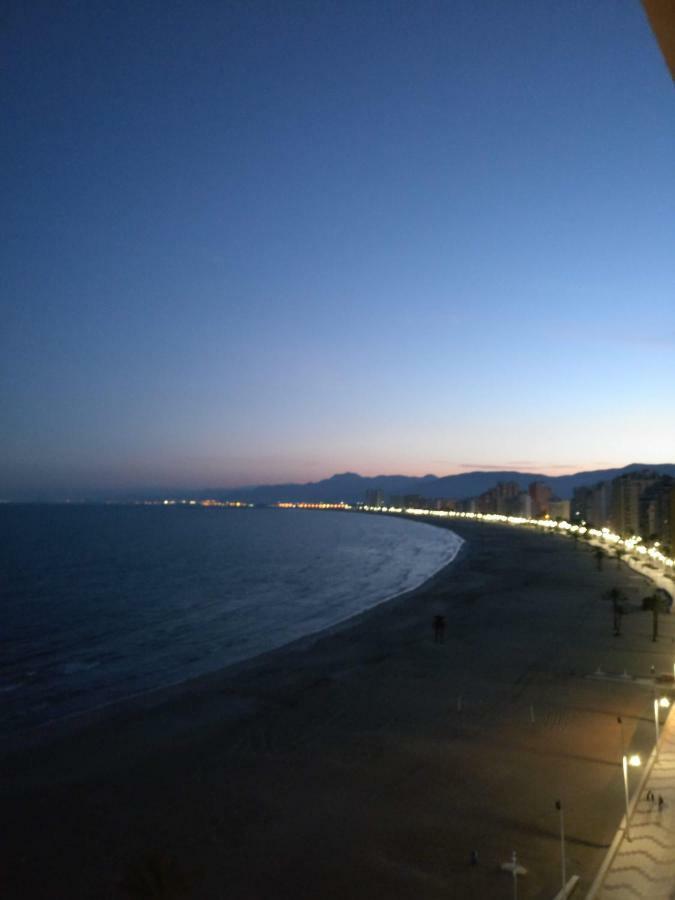 Descans Cullera Bagian luar foto